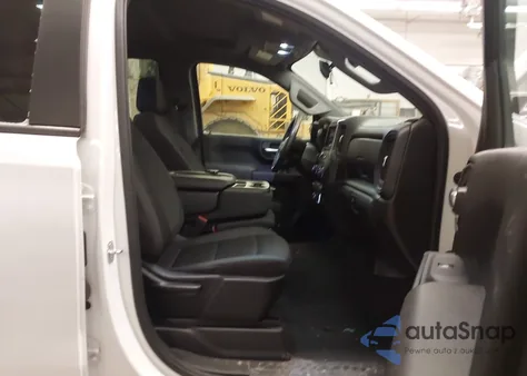 2022 Chevrolet Silverado 1500 Custom z USA, uszkodzony, nr VIN 1GCPDBEK8NZ568802